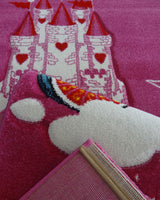Tapis Carré Château Licorne Un Amour de Tapis - Rose