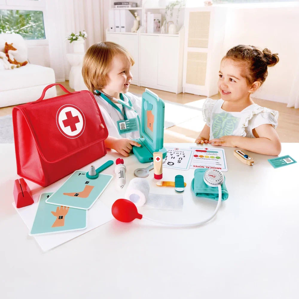 Hape Set Médical du Petit Docteur 3-8A