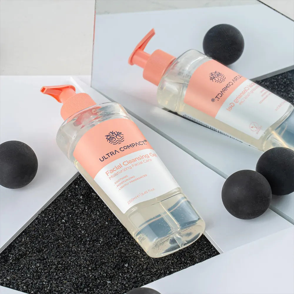 Ultra Compact Gel Limpiador Facial 250ml
