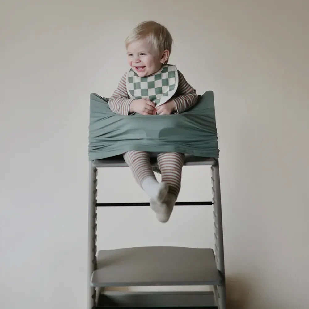 Mushie Set of 2 Muslin Bibs - Olive Check / Natural Check