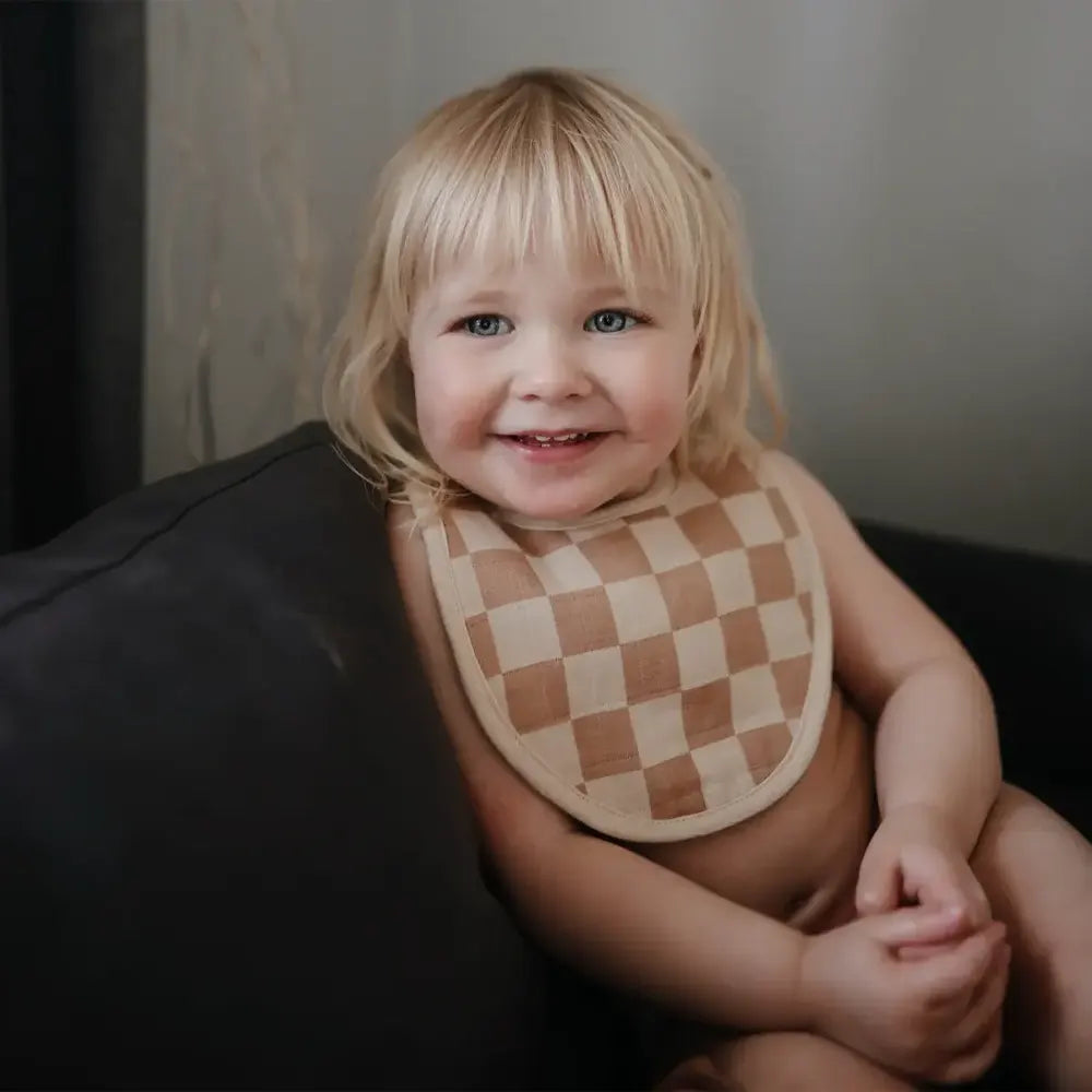Mushie Set of 2 Muslin Bibs - Olive Check / Natural Check